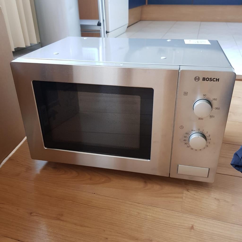 Bosch HMT 72 M450 Vrijstaande Magnetron Zilver, Witgoed en Apparatuur, Magnetrons, Gebruikt, Vrijstaand, Magnetron, 45 tot 60 cm