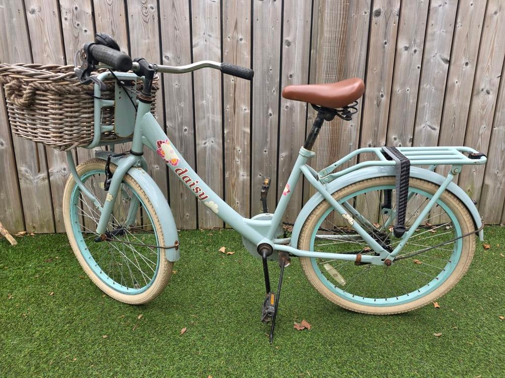 Meisjesfiets Daisy met mandje, Fietsen en Brommers, Fietsen | Meisjes, Ophalen of Verzenden, Handrem, Daisy, Gebruikt