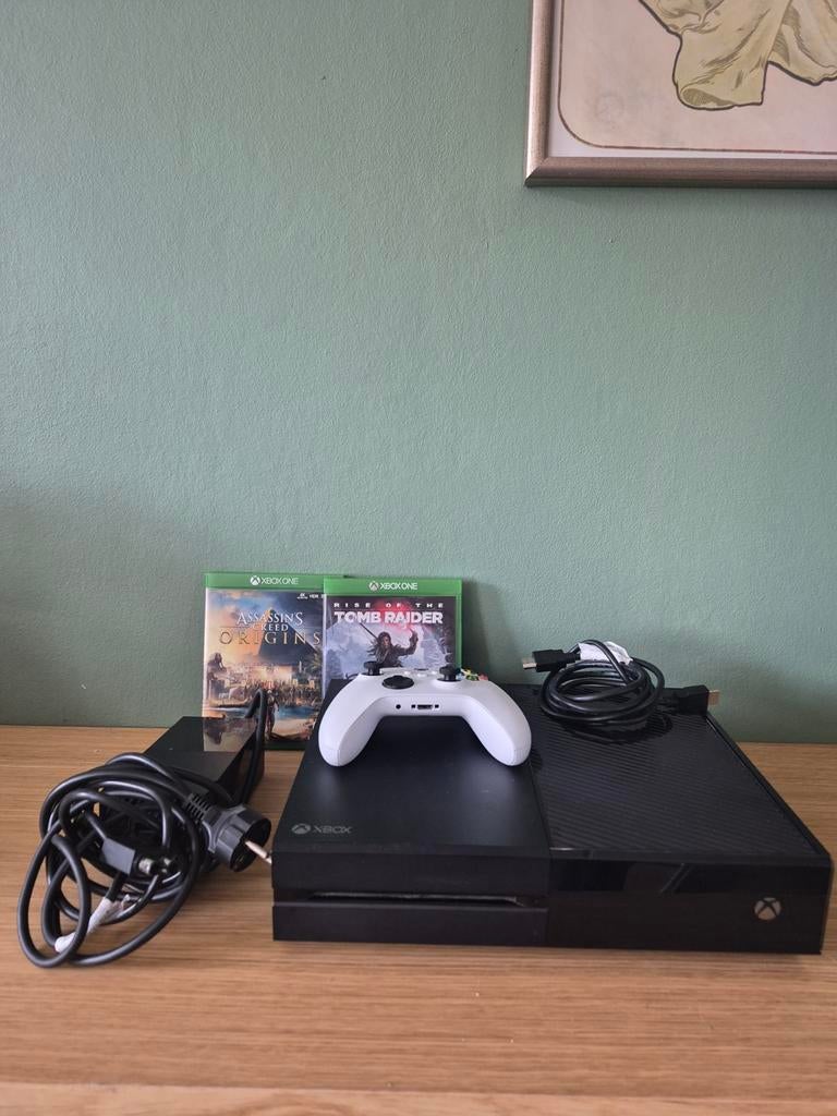Xbox ONE + 1 controller + 2 spellen, Spelcomputers en Games, Spelcomputers | Xbox One, Ophalen, Xbox One, Zo goed als nieuw, Met 1 controller