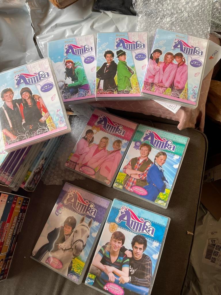 Amika DVD's - Seizoen 1 en 2, Cd's en Dvd's, Gebruikt, Alle leeftijden, Ophalen of Verzenden, Tv fictie