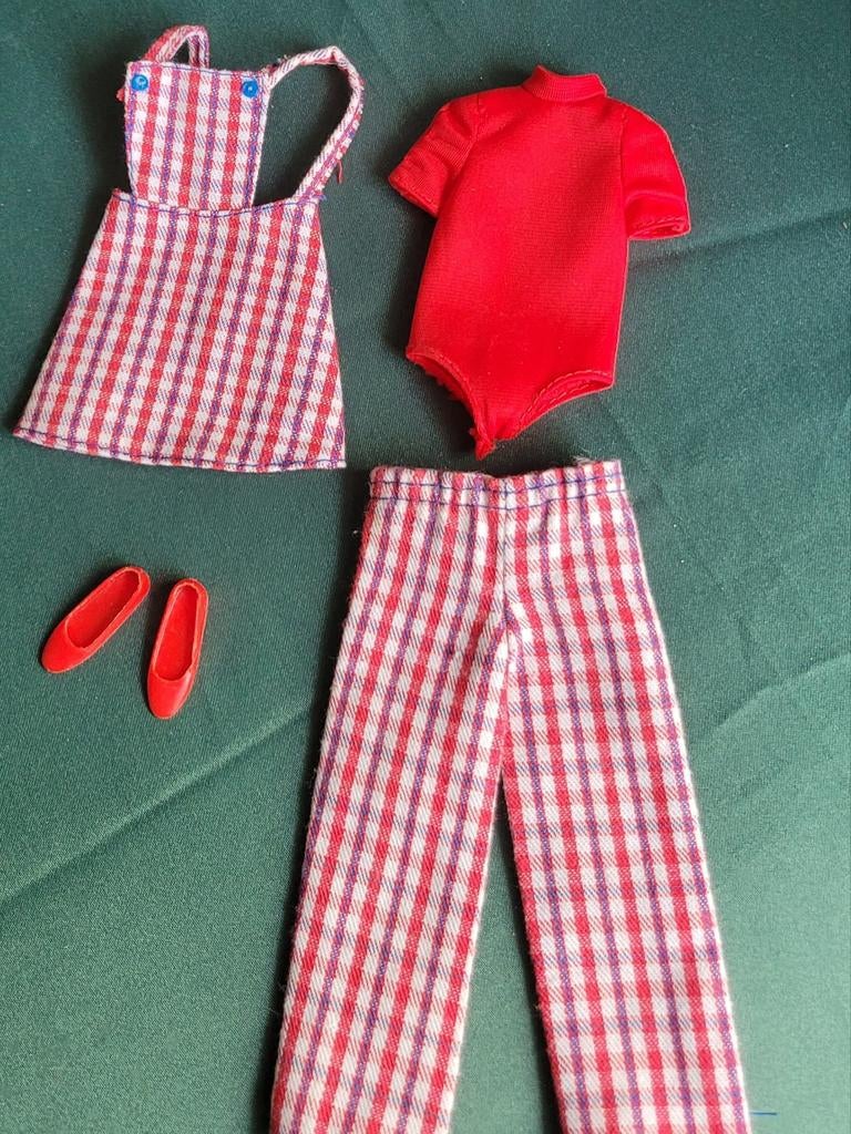Barbie Skipper vintage mix & match, Ophalen of Verzenden, Zo goed als nieuw, Kleertjes