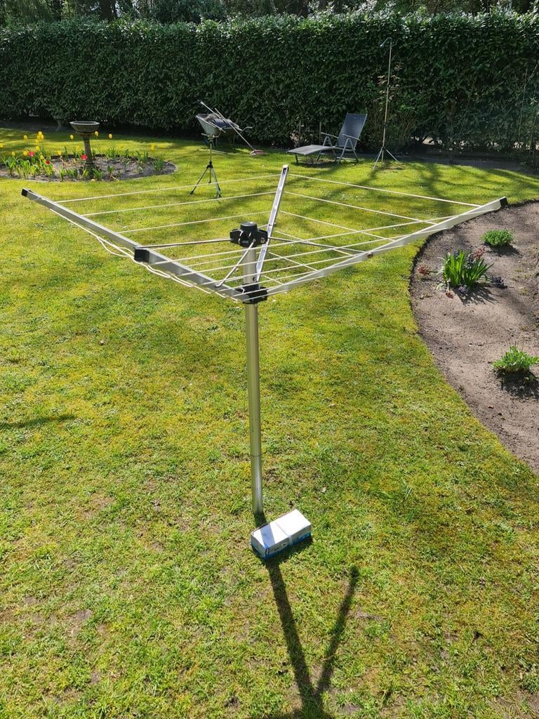 Caravan Droogmolen met neuswiel klem., Ophalen