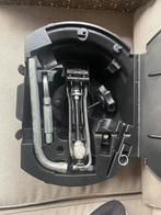 Reservewiel thuiskomer VW of Skoda met gereedschap, Auto-onderdelen, Ophalen of Verzenden, Gebruikt, Personenwagen, Banden en Velgen