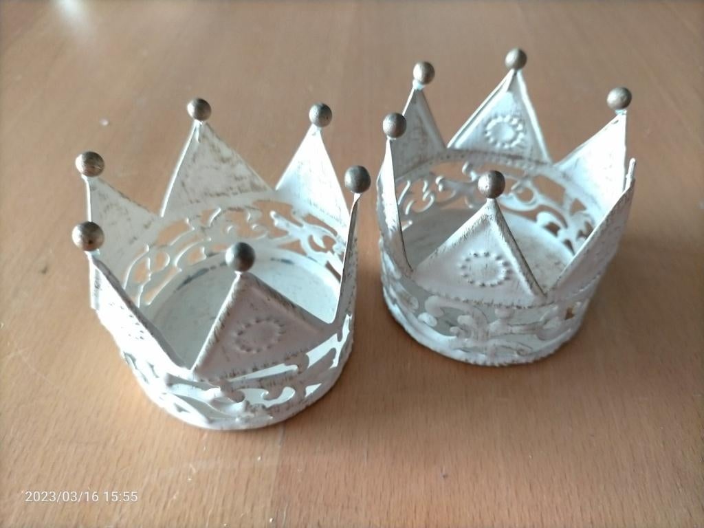 2 ijzeren kroontjes (voor waxine lichtjes bv), Ophalen of Verzenden