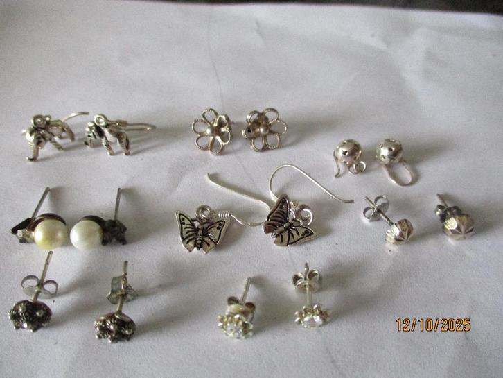 zilver oorstekkers 8 paar ook leuk voor kinderen., Antiek en Kunst, Antiek | Goud en Zilver, Zilver, Ophalen of Verzenden