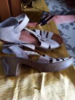 Rieker sandaal maat 41 licht beige, Kleding | Dames, Schoenen, Ophalen of Verzenden, Zo goed als nieuw, Beige, Sandalen of Muiltjes