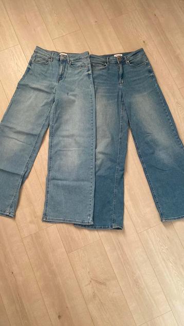 Spijkerbroeken only beschikbaar voor biedingen