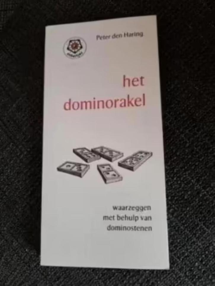 Peter den Haring - DOMINORAKEL / waarzeggen met dominostenen, Boeken, Esoterie en Spiritualiteit, Zo goed als nieuw, Achtergrond en Informatie