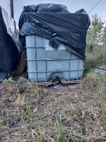 IBC vat - tank 1000L incl hoes beschikbaar voor biedingen