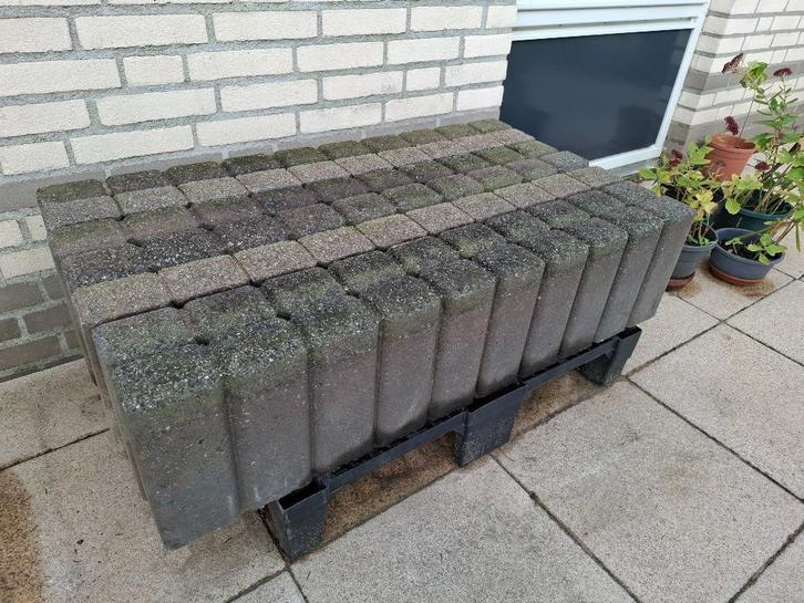 Palissaden (7 stuks), Tuin en Terras, Tegels en Klinkers, Gebruikt, Overige typen, Beton, Minder dan 5 m², Ophalen