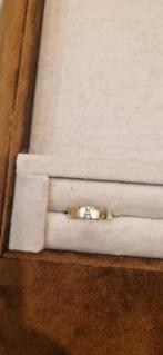 Gouden ring met diamant, Gebruikt, Ophalen of Verzenden, 17 tot 18, Dame of Heer