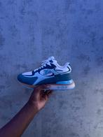 Louis Vuitton Run Away Sneakers Maat 42, Kleding | Heren, Schoenen, Blauw, Ophalen of Verzenden, Louis Vuitton, Sneakers of Gympen