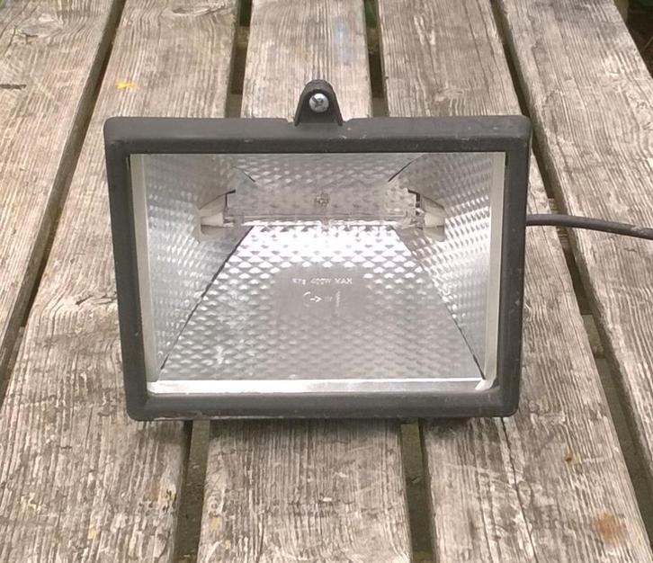 Terreinverlichting armatuur 300 Watt, Tuin en Terras, Buitenverlichting, Zo goed als nieuw, Wandlamp, Aluminium, 250 watt of meer