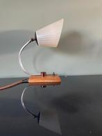 Art Deco tafellamp / bedlampje/ bureaulamp, hout kap glas, Antiek en Kunst, Antiek | Lampen, Ophalen of Verzenden