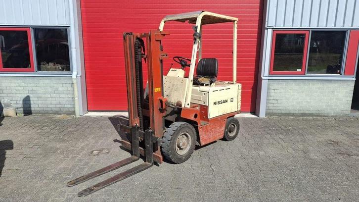 Heftruck Nissan UB02L-25U, Zakelijke goederen, Machines en Bouw | Heftrucks en Intern transport, Heftruck, Overige aandrijving