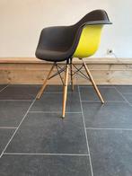 Vier Vitra DAW , volledig bekleed, esdoorn goud, mosterd, Huis en Inrichting, Overige kleuren, Design, Ophalen of Verzenden, Zo goed als nieuw