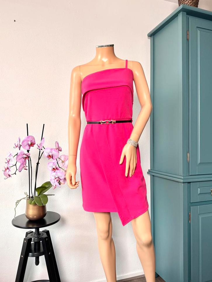 MISS SELFRIDGE jurk maat 38 - roze - inclusief riempje, Kleding | Dames, Jurken, Zo goed als nieuw, Maat 38/40 (M), Roze, Boven de knie