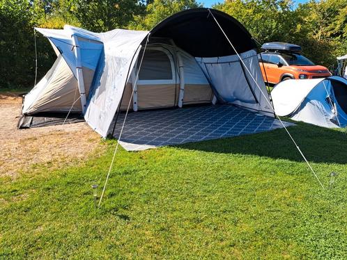 Quechua 6.3 opblaasbare tent met luifel, Caravans en Kamperen, Tenten, Zo goed als nieuw, Ophalen