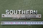Southern Ambulance Builders Typeplaatje - Oldtimer Ambulance, Ophalen of Verzenden, Gebruikt, Amerikaanse onderdelen