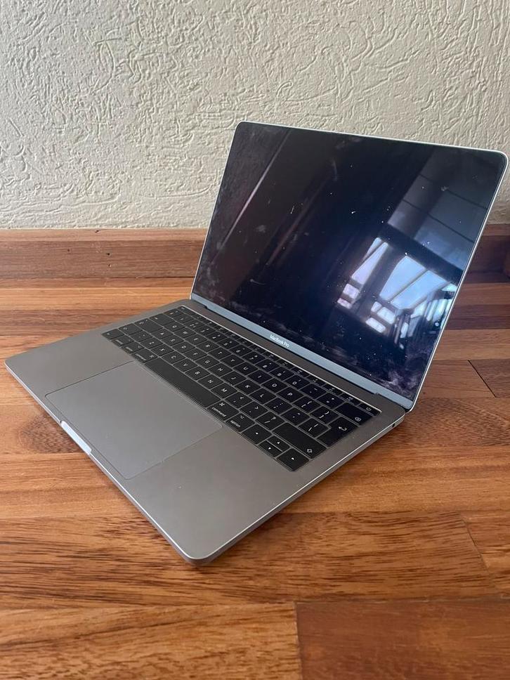 MacBook pro defect 2015/2016?, Computers en Software, Apple Macbooks, Gebruikt, MacBook Pro, 13 inch, 8 GB, Ophalen of Verzenden