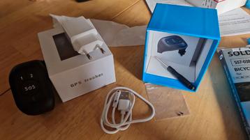 GPS Tracker met SOS Functie - Nieuwstaat! beschikbaar voor biedingen