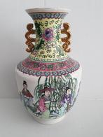 Chinees porselein - republiekperiode - famille Rose vaas, Antiek en Kunst, Antiek | Porselein, Ophalen of Verzenden