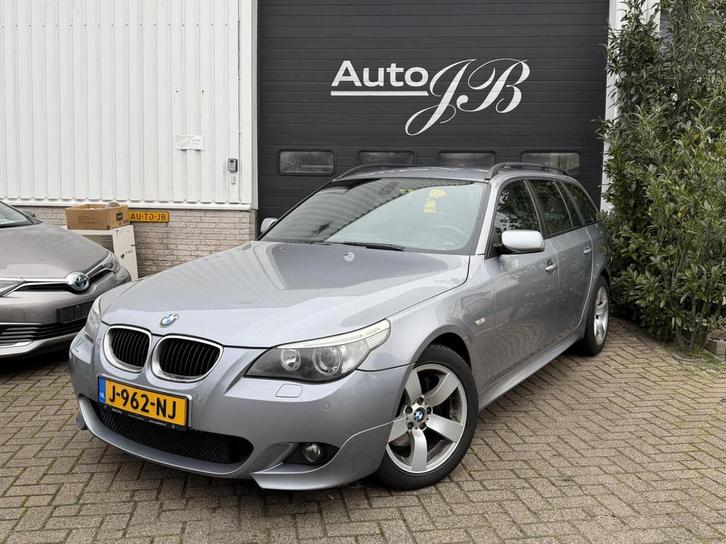 BMW 5-serie Touring 525xi | M-SPORT | CARPLAY | TREKHAAK!, Auto's, BMW, Bedrijf, Te koop, 5-Serie, 4x4, ABS, Airbags, Airconditioning