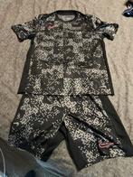 Nike Sportkleding Set - Jongen - 158-170, Kleding | Heren, Wintersportkleding, Ophalen of Verzenden, Zo goed als nieuw