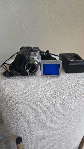 Handycam jvc GRdf420e  beschikbaar voor biedingen