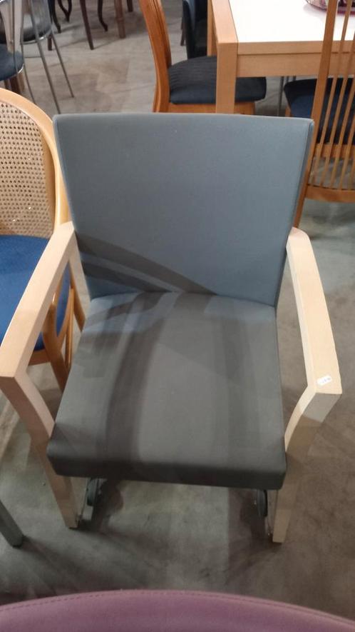 OP = OPruiming, BIEDEN VANAF 1 EURO, Huis en Inrichting, Stoelen, Gebruikt, Eén, Hout, Stof, Grijs, Ophalen