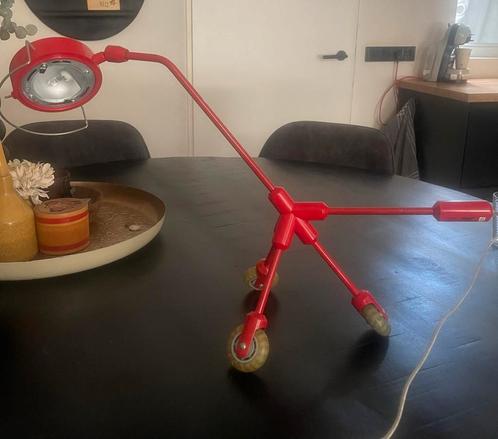 Vintage IKEA Kila burealamp hondenlamp rolschaatslamp, Huis en Inrichting, Lampen | Vloerlampen, Gebruikt, Minder dan 100 cm, Metaal