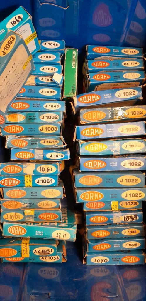 Veel soorten remsegmenten., Fietsen en Brommers, Brommeronderdelen | Oldtimers, Nieuw, Overige merken, Overige typen, Ophalen of Verzenden