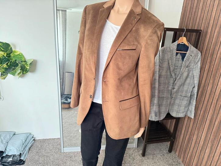 Atlıhan Men’s Wear Blazer – Bruin Suède Look – Maat 46, Kleding | Heren, Kostuums en Colberts, Zo goed als nieuw, Maat 46 (S) of kleiner
