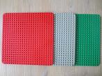 Duplo Lego:3 Grondplaten voor Lego Duplo. Rood -Grijs -Groen, Kinderen en Baby's, Speelgoed | Duplo en Lego, Ophalen of Verzenden