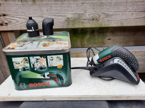 BOSCH oplaadbare mini Li-Ion schroefmachine + lader, Doe-het-zelf en Verbouw, Gereedschap | Overige machines, Zo goed als nieuw