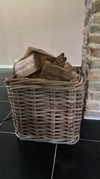 Mand voor haardhout, Huis en Inrichting, Woonaccessoires | Schalen en Manden, Ophalen, Zo goed als nieuw, Vierkant, Overige materialen