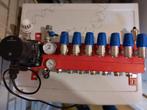 Vloerverwarming verdeler met pomp en  7 groepen, Doe-het-zelf en Verbouw, Verwarming en Radiatoren, Gebruikt, Minder dan 30 cm
