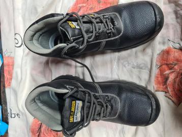 Werkschoenen  beschikbaar voor biedingen
