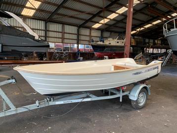KMV With 385 Dromedille polyester kwaliteitsboot beschikbaar voor biedingen