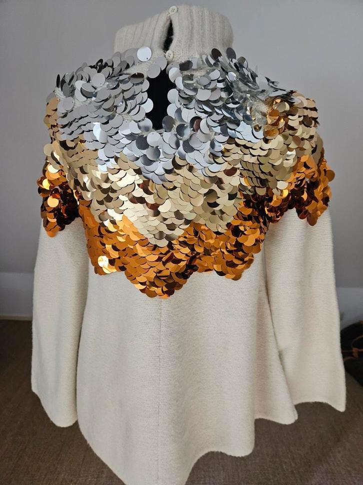 Manoush Trui M - Nieuw met Applicaties!, Kleding | Dames, Truien en Vesten, Nieuw, Maat 38/40 (M), Overige kleuren, Ophalen of Verzenden