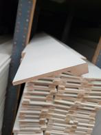 Overzet plint 18x120mm mdf wit 240cm lang hoogte inkortbaar, Doe-het-zelf en Verbouw, Plinten en Afwerking, Ophalen, Nieuw, Mdf