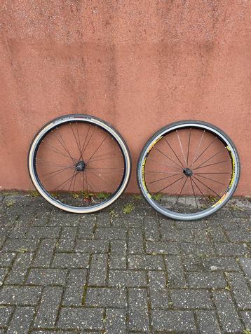 Wielen racefiets Ambrosio en Mavic Cosmic Elite beschikbaar voor biedingen