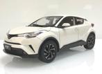 1:18 Toyota IZOA - CHR - 2017, Kleur: Wit, Hobby en Vrije tijd, Modelauto's | 1:18, Overige merken, Auto, ., Nieuw