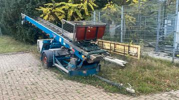 Böcker Pannenlift / Verhuislift - Goed Onderhouden beschikbaar voor biedingen