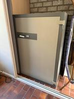 Zware Lips brandkast, Huis en Inrichting, Brandblussers en Brandkasten, Ophalen, Zo goed als nieuw