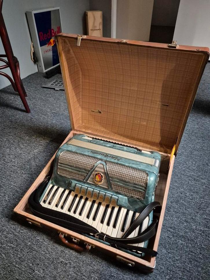 Marinucci accordeon, 3 korige 80 basser - compleet, Muziek en Instrumenten, Accordeons, Zo goed als nieuw, Toetsaccordeon, 80-bas