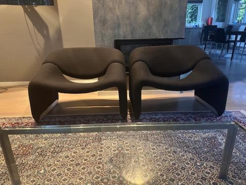 SET van 2 x Artifort Groovy F598 M-Chair, Huis en Inrichting, Fauteuils, Gebruikt, Stof, 50 tot 75 cm, Minder dan 75 cm, Ophalen