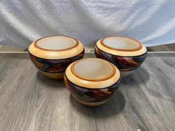 bloempotten beschikbaar voor biedingen