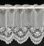 Valletje / kort gordijn wit met bloemen en hoogte 30cm, Ophalen of Verzenden, Zo goed als nieuw, Wit, 200 cm of meer