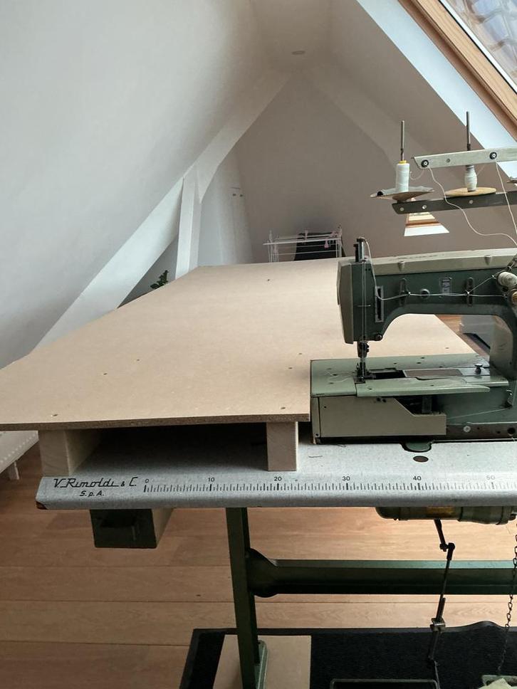 Rimoldi Naaimachine - Industrieel, Hobby en Vrije tijd, Naaimachines en Toebehoren, Gebruikt, Naaimachine, Overige merken, Industrieel